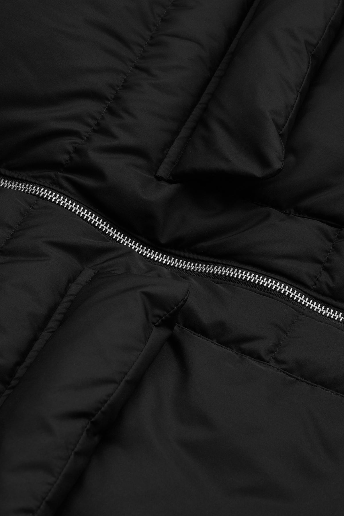 BORMIO HOODED BLACK JACKET 