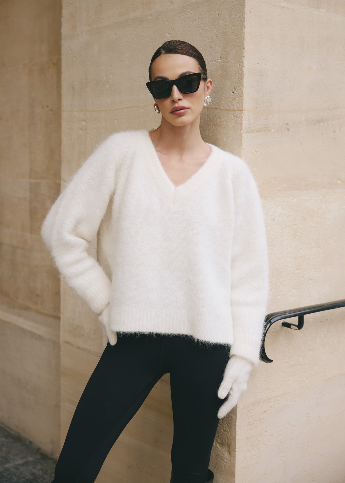 ELEN ECRU SWEATER
