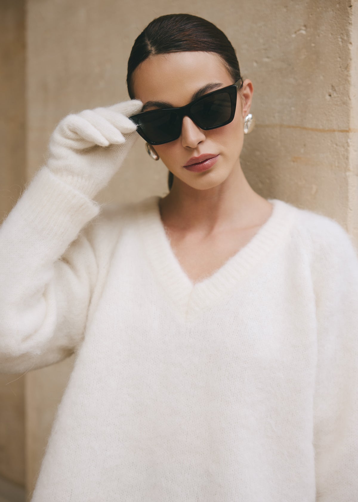 ELEN ECRU SWEATER