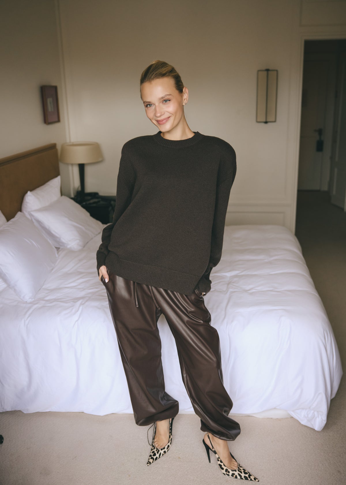 CECILIA BROWN SWEATER