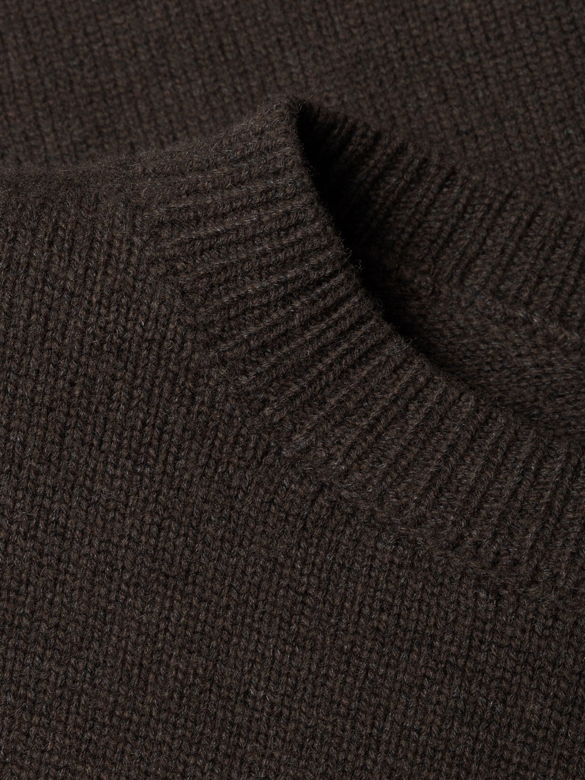 SWETER CECILIA BROWN LECOLLET