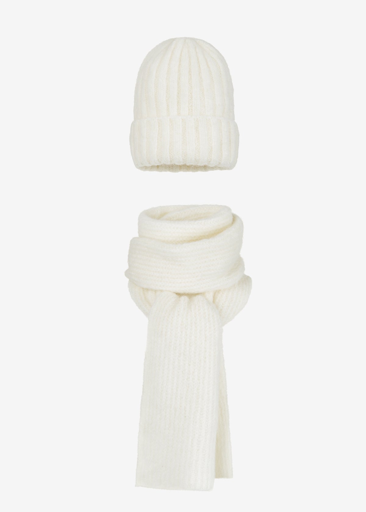 SELYA ALPACA ECRU CAP
